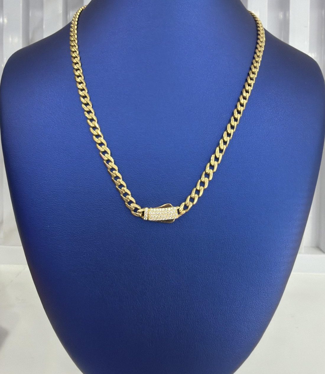 Solid gold Cuban link chain with a diamond-set clasp — Los Joyeritos Tampa