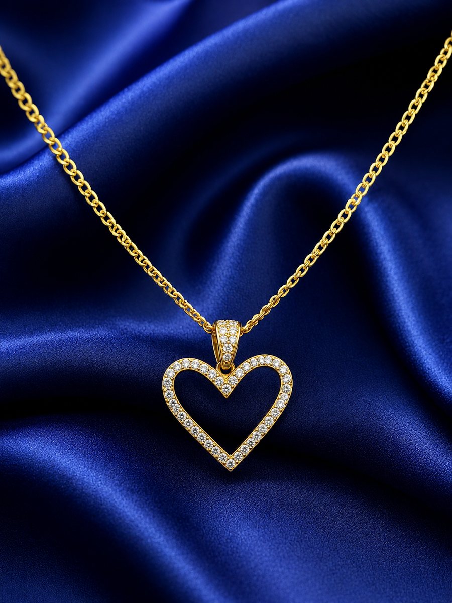 Diamond heart pendant on royal blue satin — Los Joyeritos